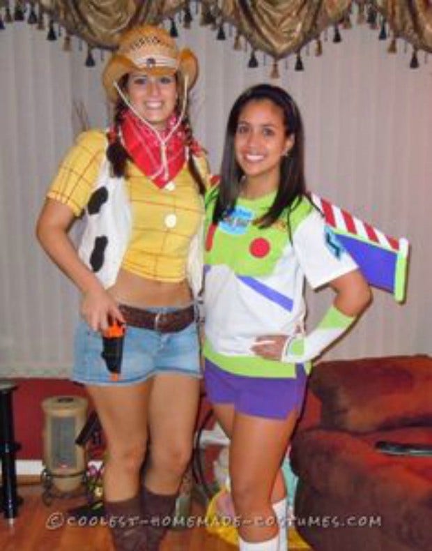 13 Unique Halloween Costumes For Lesbian Couples YourTango